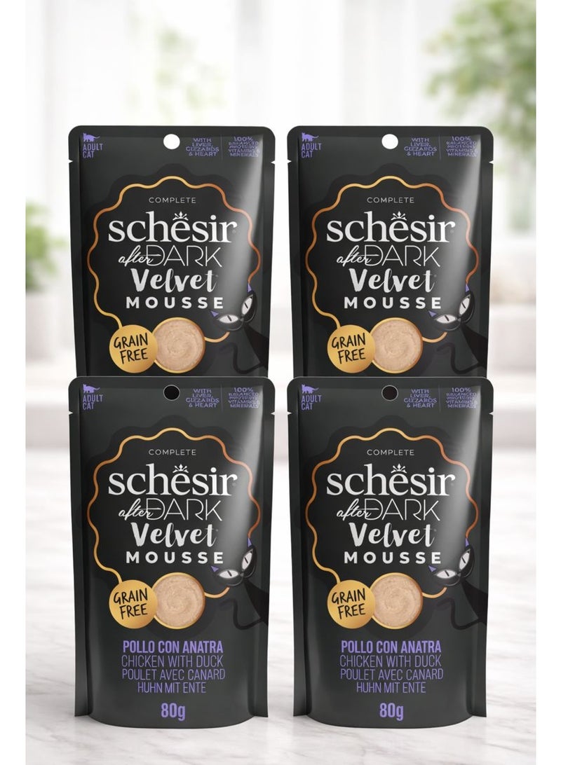 شيسر شيزر (Schesir) "أفتر دارك" فيلفيت موس للقطط البالغة – الدجاج مع البط – تركيبة غنية بالبروتين وخالية من الحبوب – 320 جم (4 أظرف × 80 جم) - Image 1